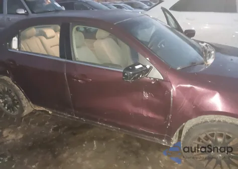 2011 Ford Fusion из США, поврежденный, VIN 3FAHPOHA6BR115058